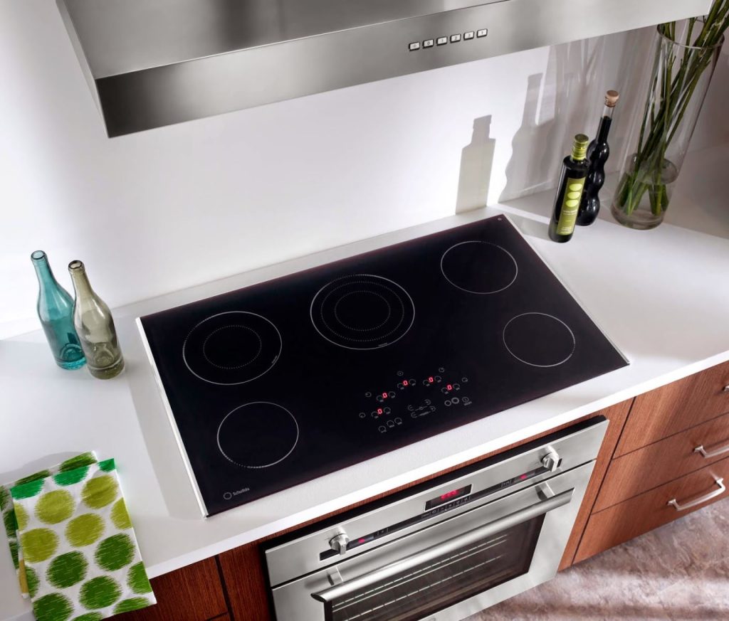 trung tam bao hanh va sua chua bep tu electrolux 1