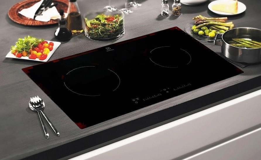 trung tam bao hanh va sua chua bep tu electrolux 2