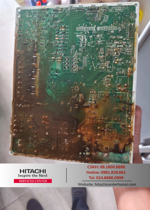 Bo (board) mạch tủ lanh Hitachi bị hỏng nặng
